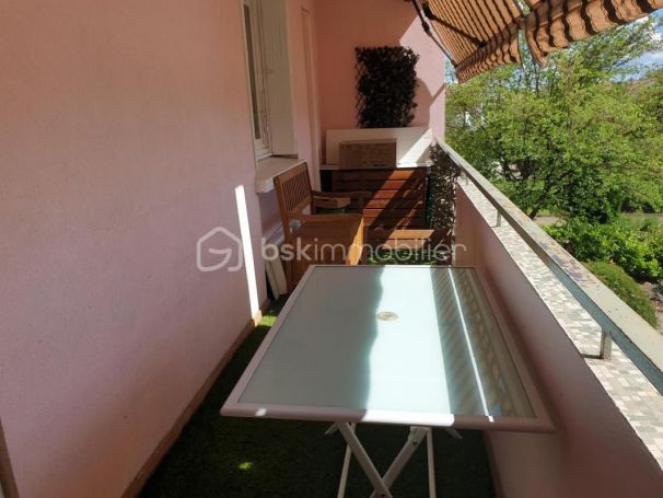 APPARTEMENT T3 72 M2 TERRASSE  NIMES