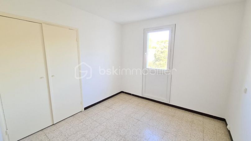 APPARTEMENT T3 76 M2  NIMES