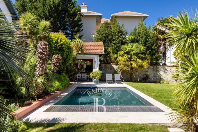 A vendre MAISON BASQUE 10 PIECES 289 M² ANNES 1900 BIARRITZ