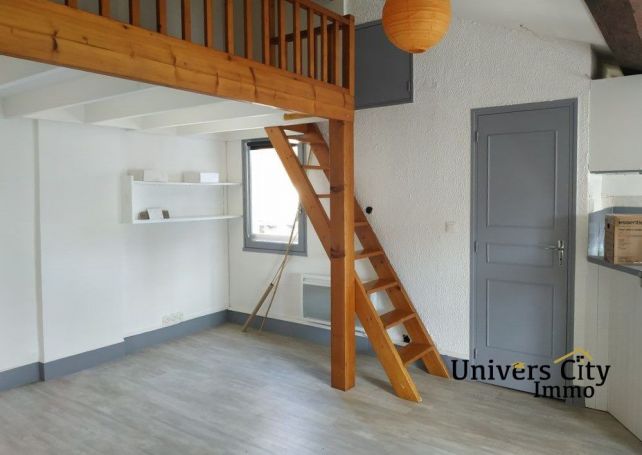 STUDIO  26 M2  NANTES