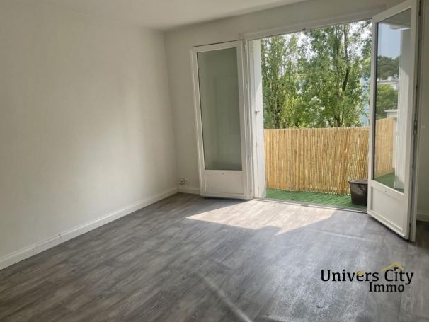 APPARTEMENT T2 46 M2  NANTES