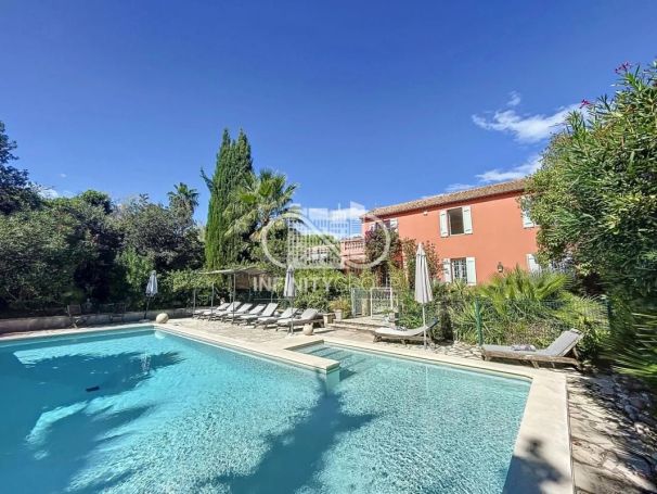 APPARTEMENT 277 M2 TERRASSE VUE MER ANTIBES