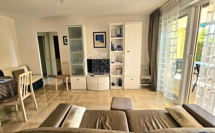 A louer APPARTEMENT T2 39 M2 TERRASSE BORD DE MER ANTIBES