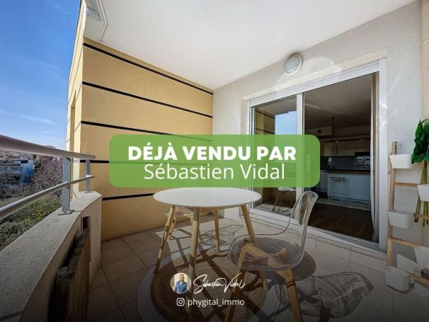 APPARTEMENT T3 54 M2 TERRASSE BORD DE MER ANTIBES