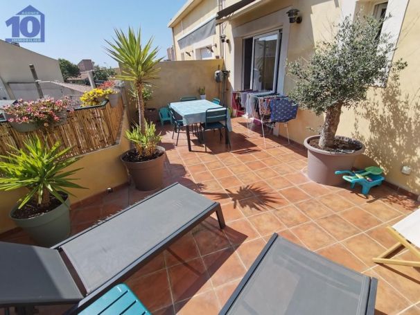 APPARTEMENT DUPLEX T4 105 M2 TERRASSE BORD DE MER VALRAS PLAGE