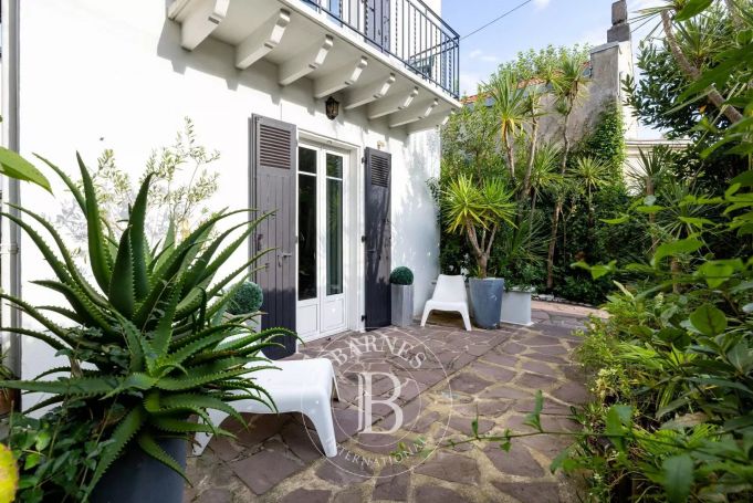 A vendre MAISON DE CHARME ANNEE 30 6 PIECES 180 M² BIARRITZ