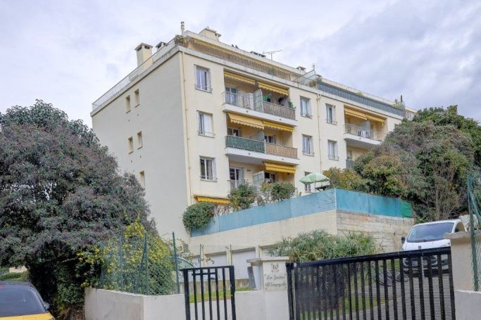 APPARTEMENT T3 67 M2 TERRASSE VUE MER NICE