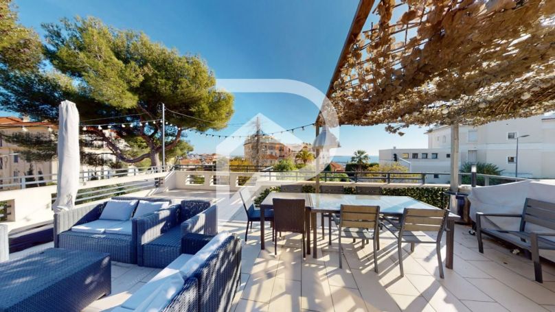 MAISON  CONTEMPORAINE VUE MER CANNES