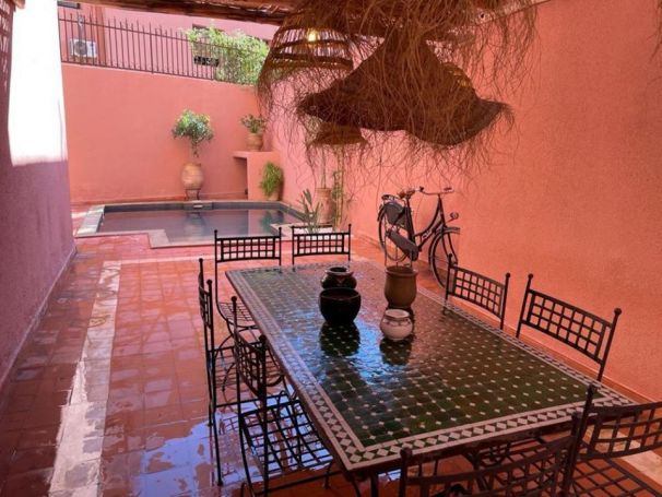 A vendre MAGNIFIQUE APPARTEMENT T10 284 M² DUPLEX RENOVE MARRAKECH