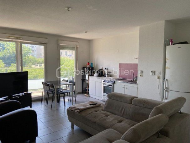 A vendre EN EXCLUSIVITE !!!!   *** T2 LUMINEUX AVEC TERRASSE, PARKING  *** 13015 Marseille 15E Arrondissement