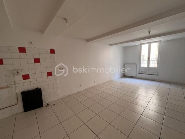 APPARTEMENT T3 54 M2  BEZIERS