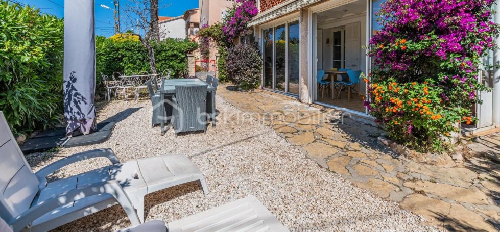 APPARTEMENT T4 76 M2 BORD DE MER BANDOL