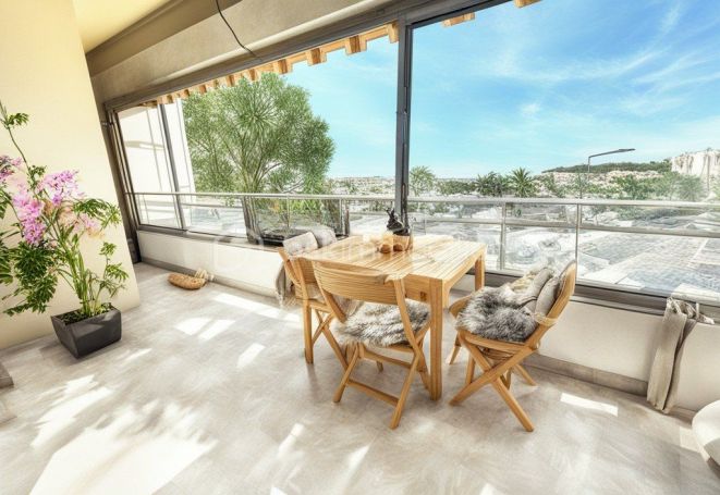 APPARTEMENT T3 68 M2 TERRASSE BORD DE MER CAGNES SUR MER