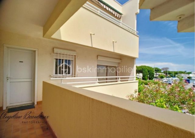 A louer APPARTEMENT T4 50 M2 TERRASSE BORD DE MER LE GRAU DU ROI