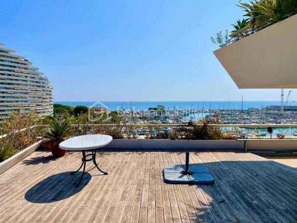 APPARTEMENT T5 136 M2 TERRASSE VUE MER VILLENEUVE LOUBET