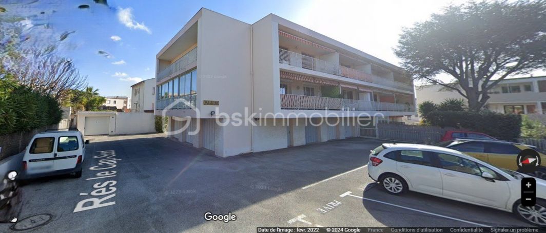 APPARTEMENT T4 82 M2 BORD DE MER SANARY SUR MER