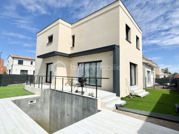 A louer MAISON CONTEMPORAINE SAUVIAN