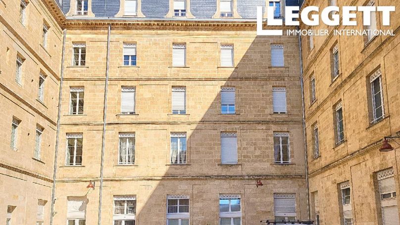 APPARTEMENT DE PRESTIGE T3 59 M2  BORDEAUX