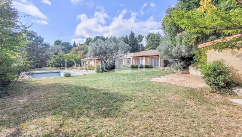 A vendre Villa d'architecte 30400 Villeneuve Les Avignon