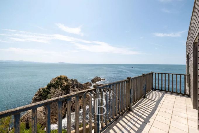 A vendre APPARTEMENT D'EXCEPTION T2 69 M² VUE PANORAMIQUE BIARRITZ