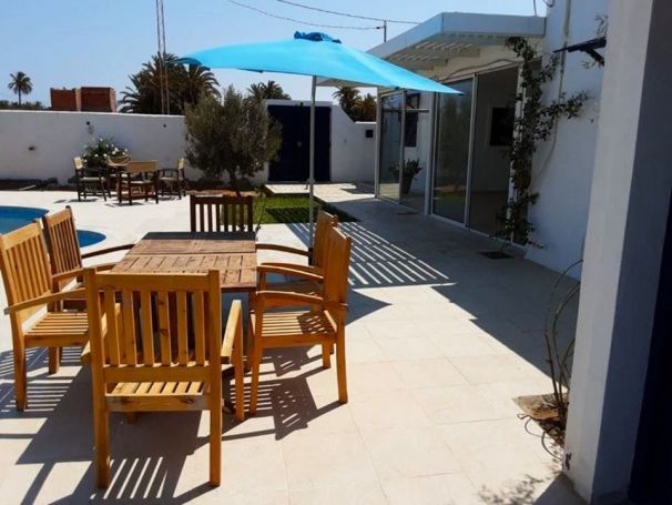 A louer APPARTEMENT T5 130 M2  MIDOUN DJERBA