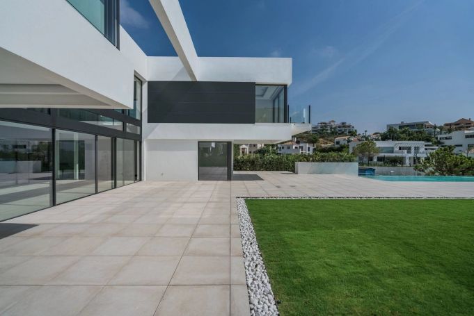 A vendre Superbe Villa de luxe CONTEMPORAINE 560 M² BENAHAVIS