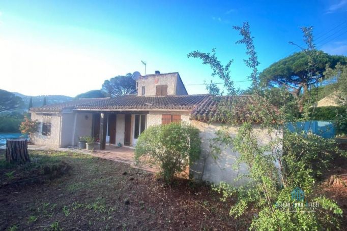 MAISON  5 PIECES 84 M2 BORD DE MER ROQUEBRUNE SUR ARGENS