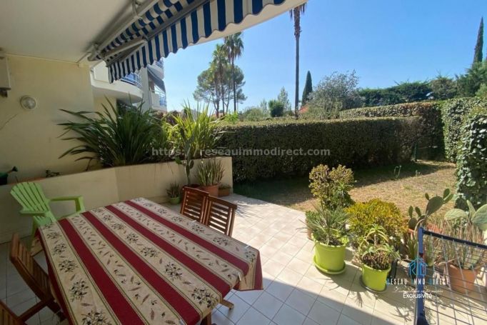 APPARTEMENT T2 40 M2 TERRASSE BORD DE MER SAINT RAPHAEL