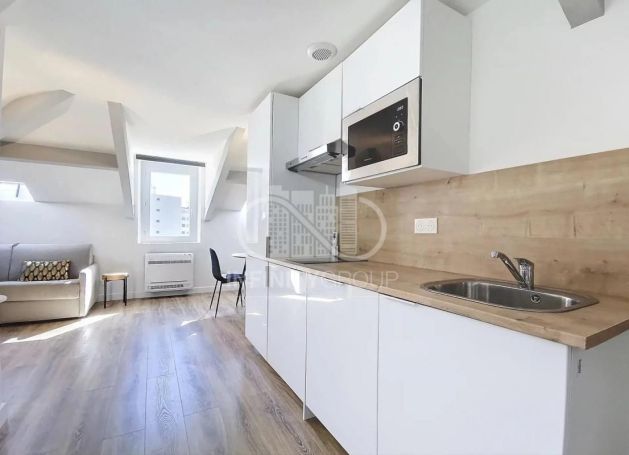 A louer APPARTEMENT NEUF T2 50 M2 BORD DE MER CANNES