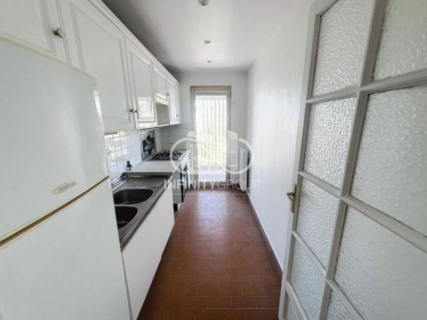 A louer APPARTEMENT T2 42 M2 TERRASSE BORD DE MER CANNES