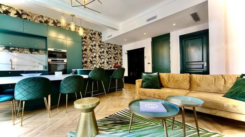 A louer APPARTEMENT NEUF T4 92 M2 BORD DE MER CAGNES SUR MER