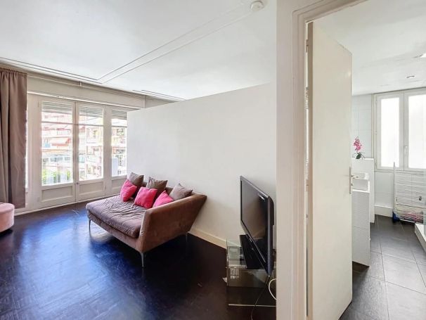 A louer APPARTEMENT T2 47 M2 BORD DE MER LE CANNET