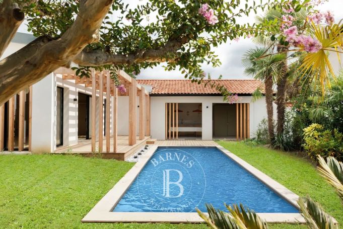 A vendre MAISON CONTEMPORAINE 7 PIECES 250 M² BIARRITZ ANGLET