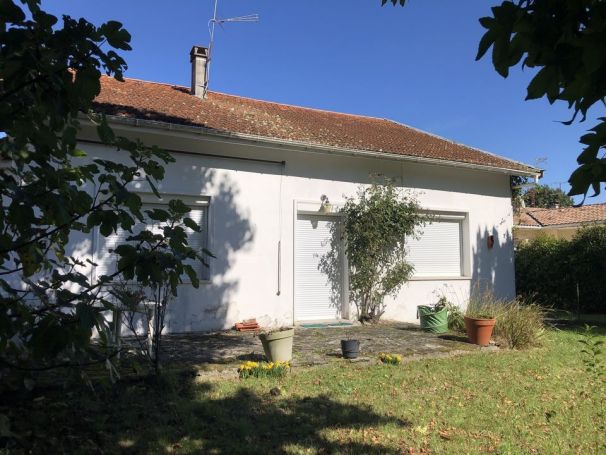 MAISON  DE MAîTRE  SAINT LAURENT MEDOC