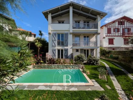 MAGNIFIQUE MAISON 416 M² RENOVEE BIARRITZ