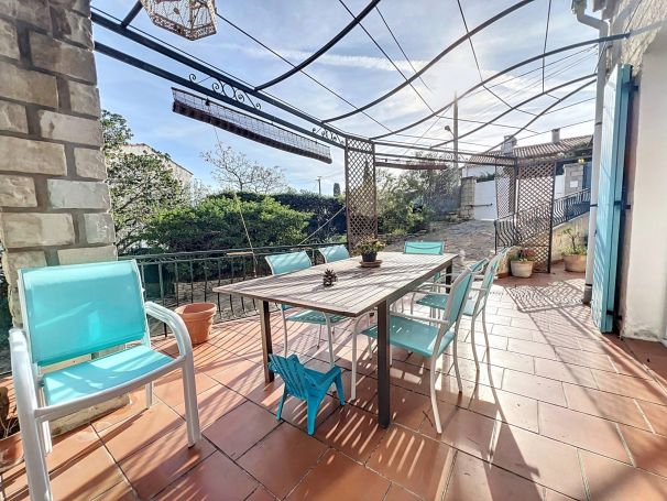 A vendre VILLA 5 pieces 142 M² QUARTIER DES CRETES La Ciotat