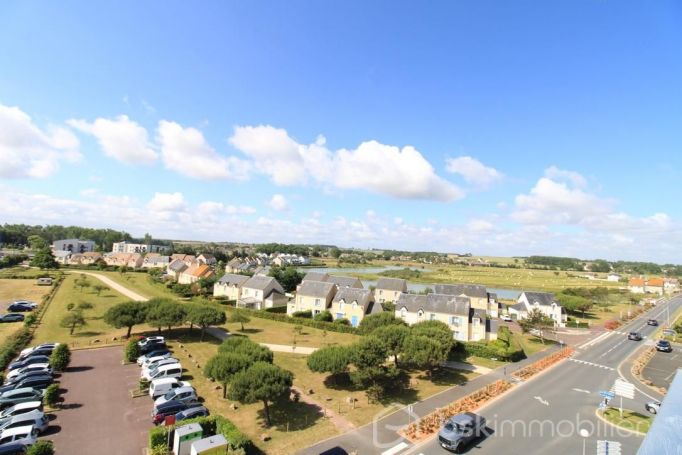 STUDIO  24 M2 BORD DE MER COURSEULLES SUR MER