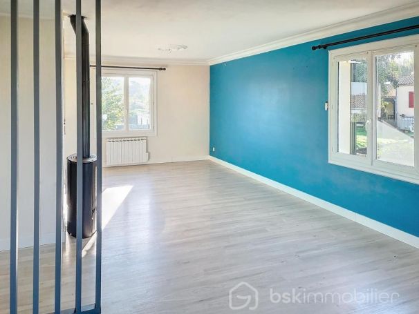 A vendre Maison 107 mÂ² Belleville sur vie, 769 mÂ² terrain, centre ville 85170 Bellevigny