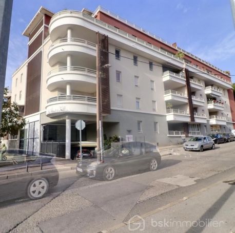 APPARTEMENT T2 40 M2 TERRASSE BORD DE MER LA SEYNE SUR MER