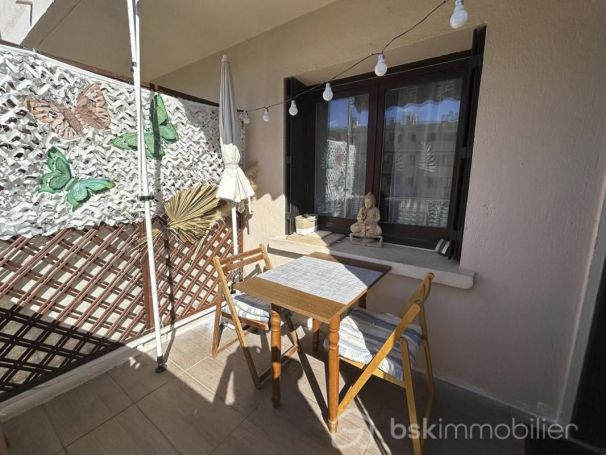 APPARTEMENT T3 63 M2 TERRASSE BORD DE MER TOULON