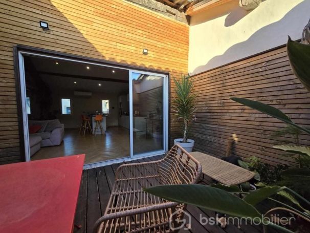 LOFT  4 PIECES 115 M2 BORD DE MER PEZENAS