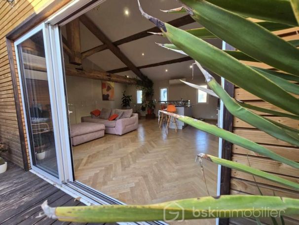 LOFT  4 PIECES 115 M2 BORD DE MER PEZENAS