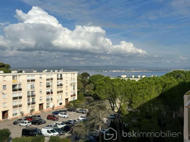 APPARTEMENT T3 52 M2 BORD DE MER SETE