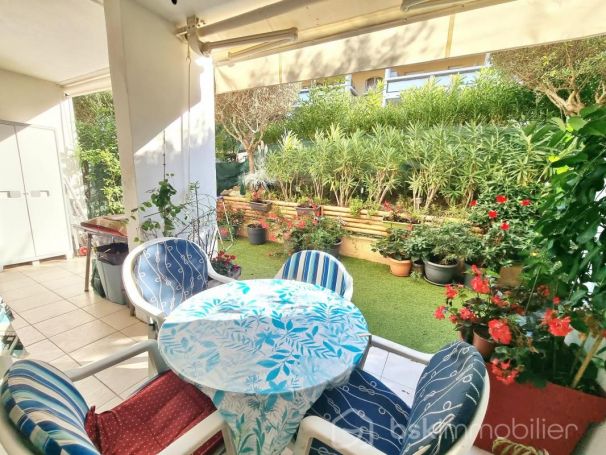 APPARTEMENT T3 71 M2 TERRASSE BORD DE MER CANNES