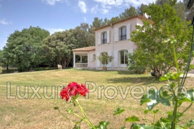 MAISON  6 PIECES 204 M2  LE THOLONET