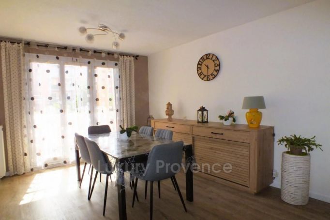 APPARTEMENT T4 84 M2 TERRASSE  AIX EN PROVENCE