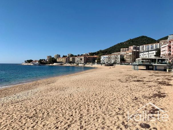 APPARTEMENT T4 81 M2 PLAGE à PIED AJACCIO