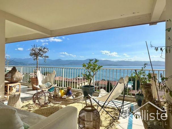 APPARTEMENT T5 142 M2 TERRASSE BORD DE MER AJACCIO