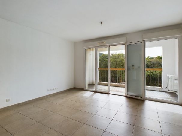 A vendre Appartement F2 Ã  vendre Ã  Mezzavia, RÃ©sidence l'ApartÃ© 20167 Ajaccio