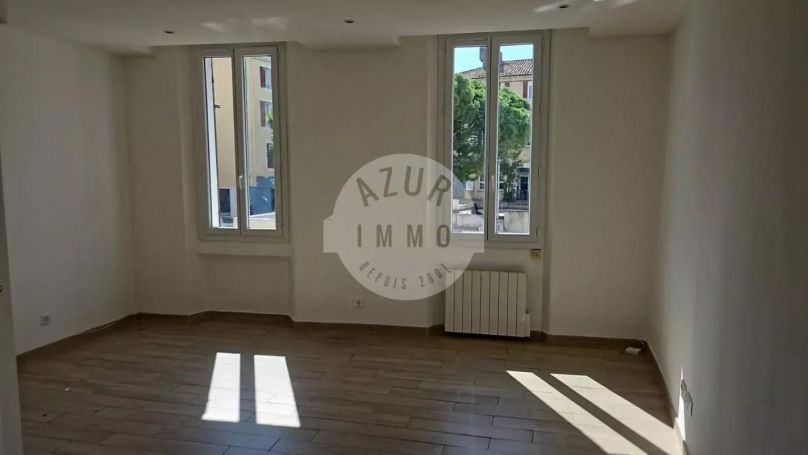 APPARTEMENT T2 34 M2  AUBAGNE